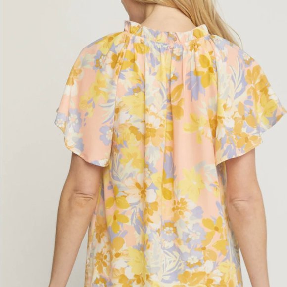 NWOT Entro Flutter Sleeve Floral Top in Peach - Picture 3 of 8